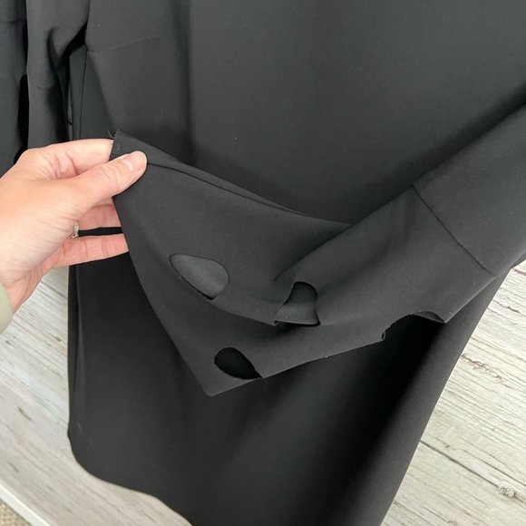 21. Cartise black midi dress size 10 cut out detail - Picture 9 of 9